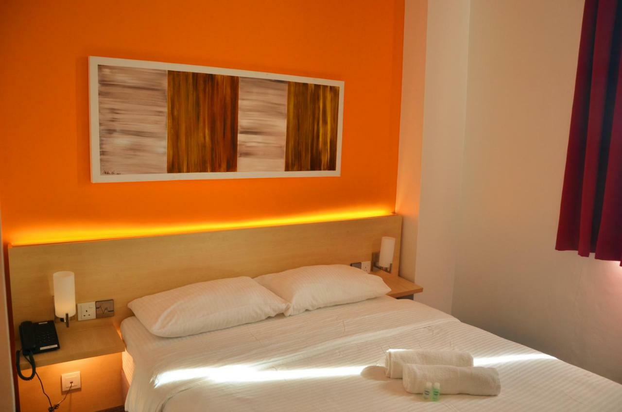 Hotel Jeti Tg Gemok Padang Endau Exterior photo